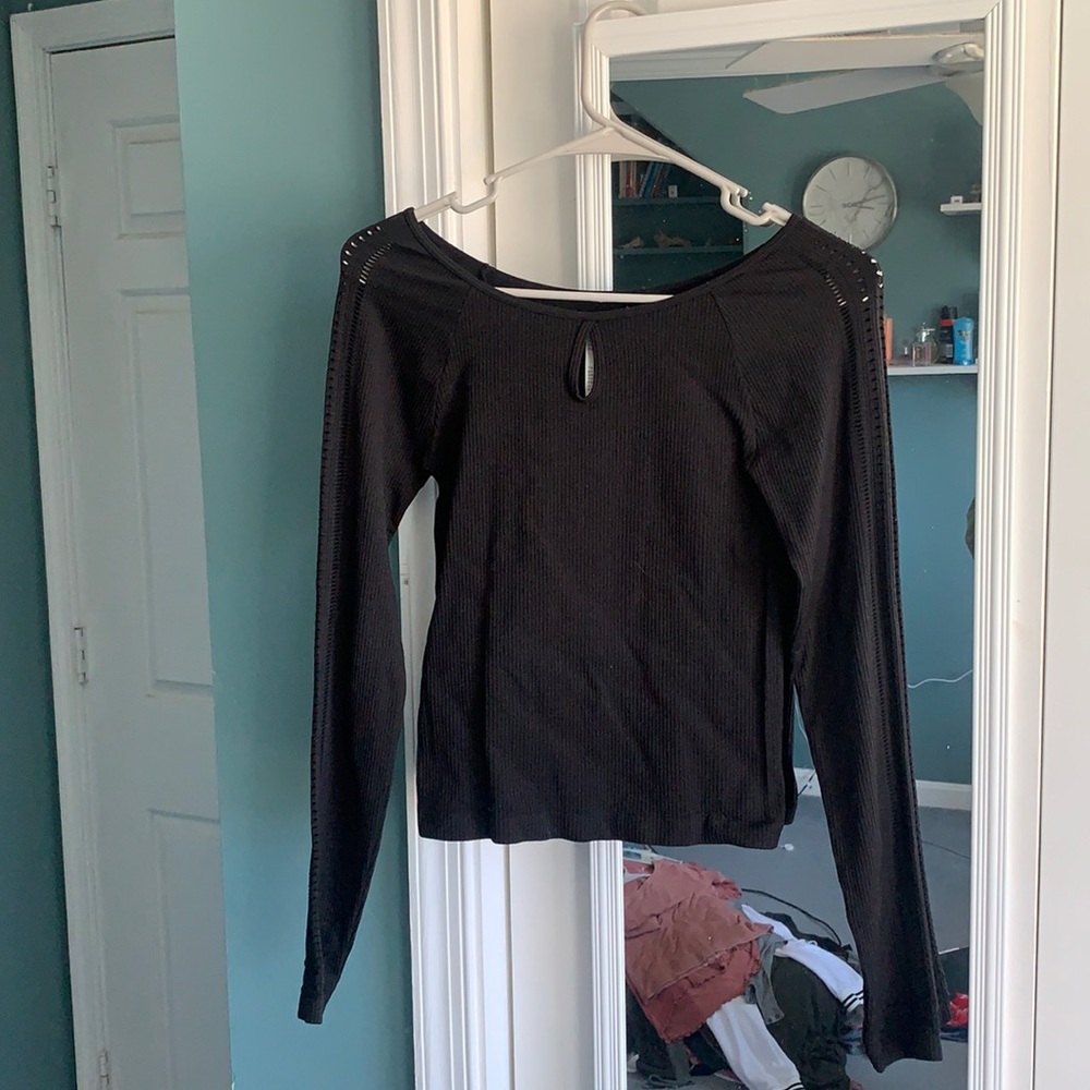 Long sleeve Hollister top